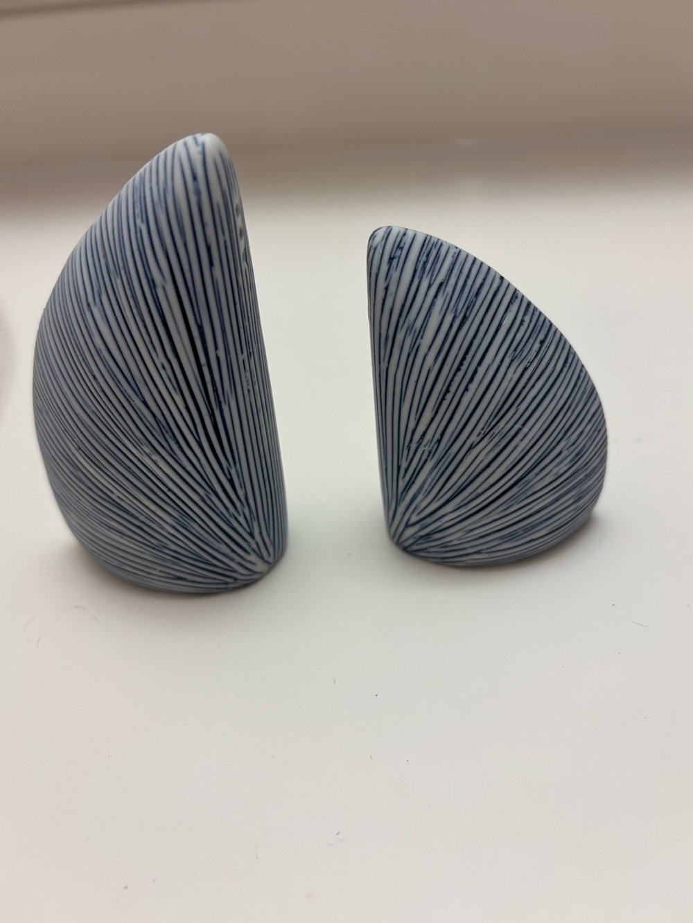 Arched Salt and Pepper Shaker Set